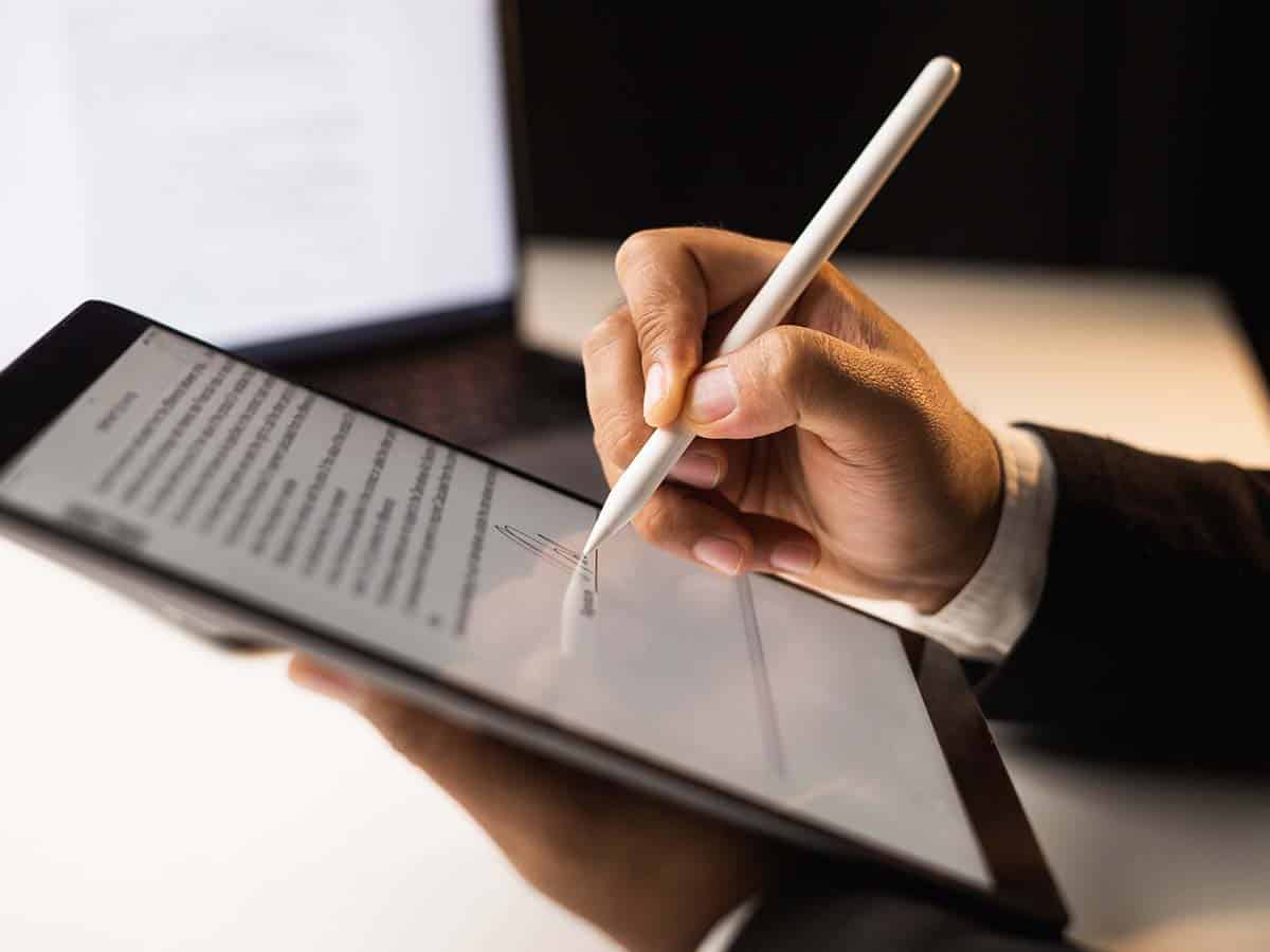 Arbeitsvertrag digital unterschreiben: Schritt-für-Schritt Anleitung