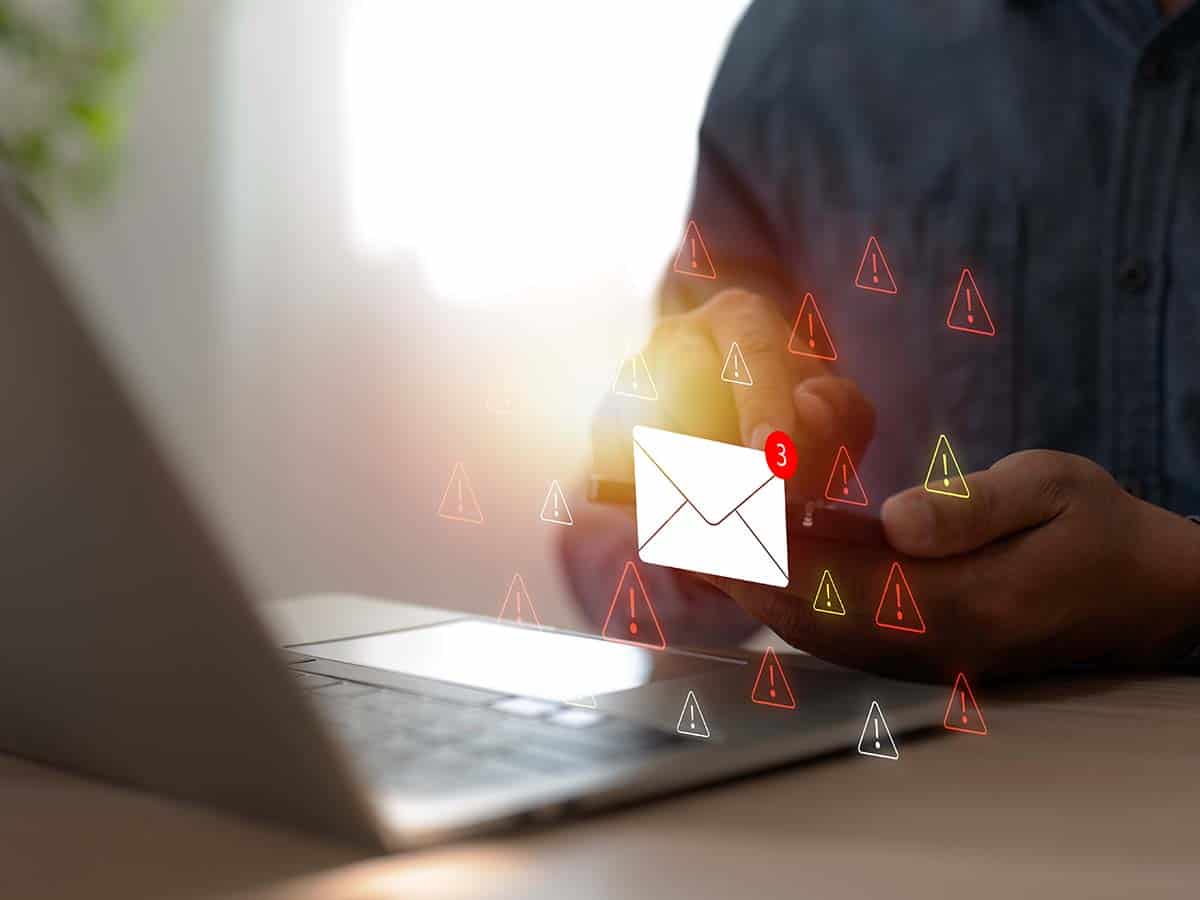 Outlook reagiert nicht, friert ein oder stürzt ab? Ursachen & Lösungen für Unternehmen